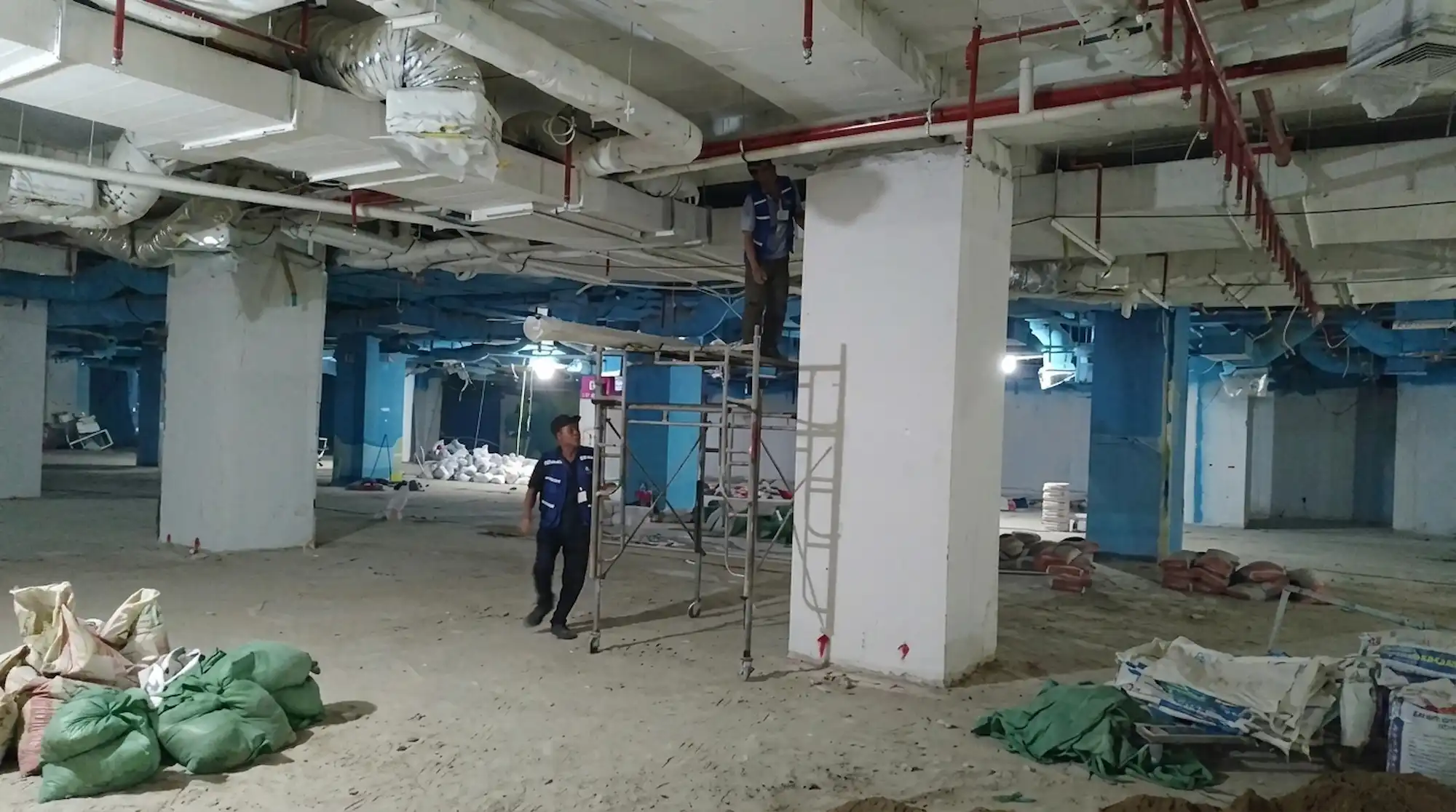 Thiết kế thi công nội thất văn phòng hcm tại tòa nhà cao tầng
