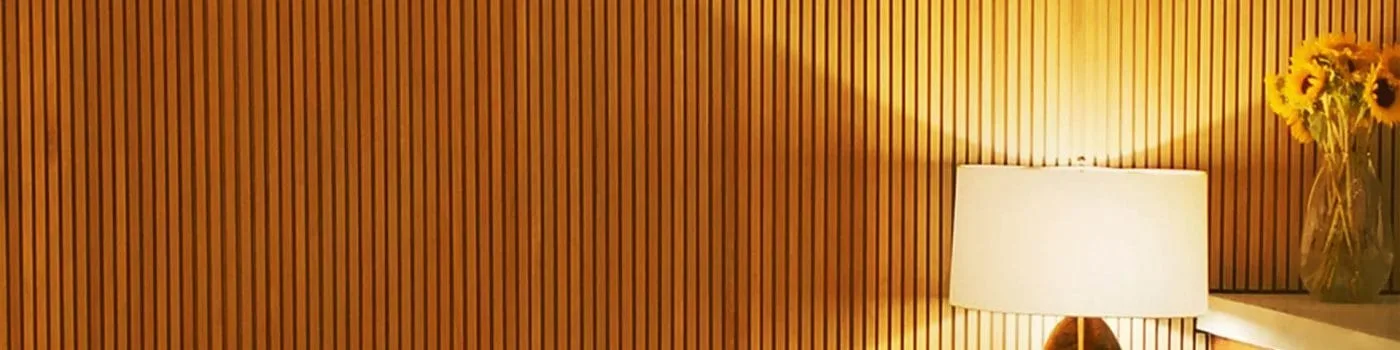 Wood slats in interiors: types, uses and how to choose