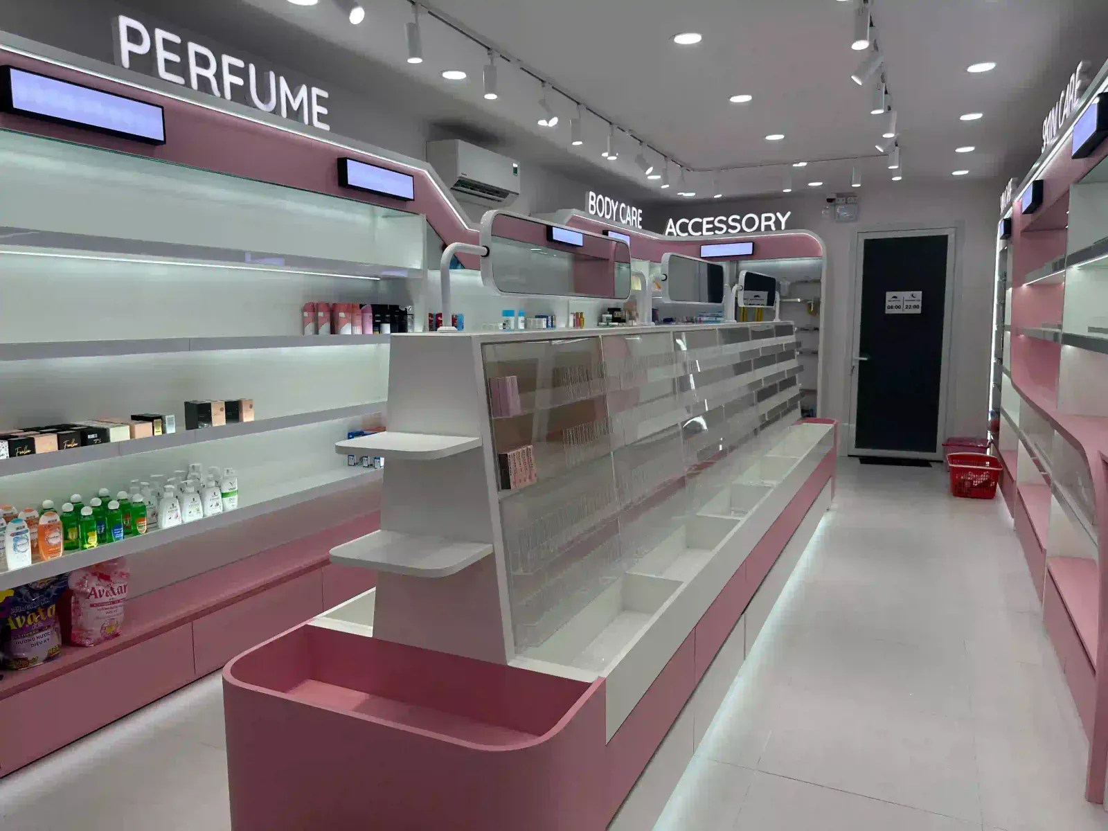 BOSHOP cosmetics store design & build