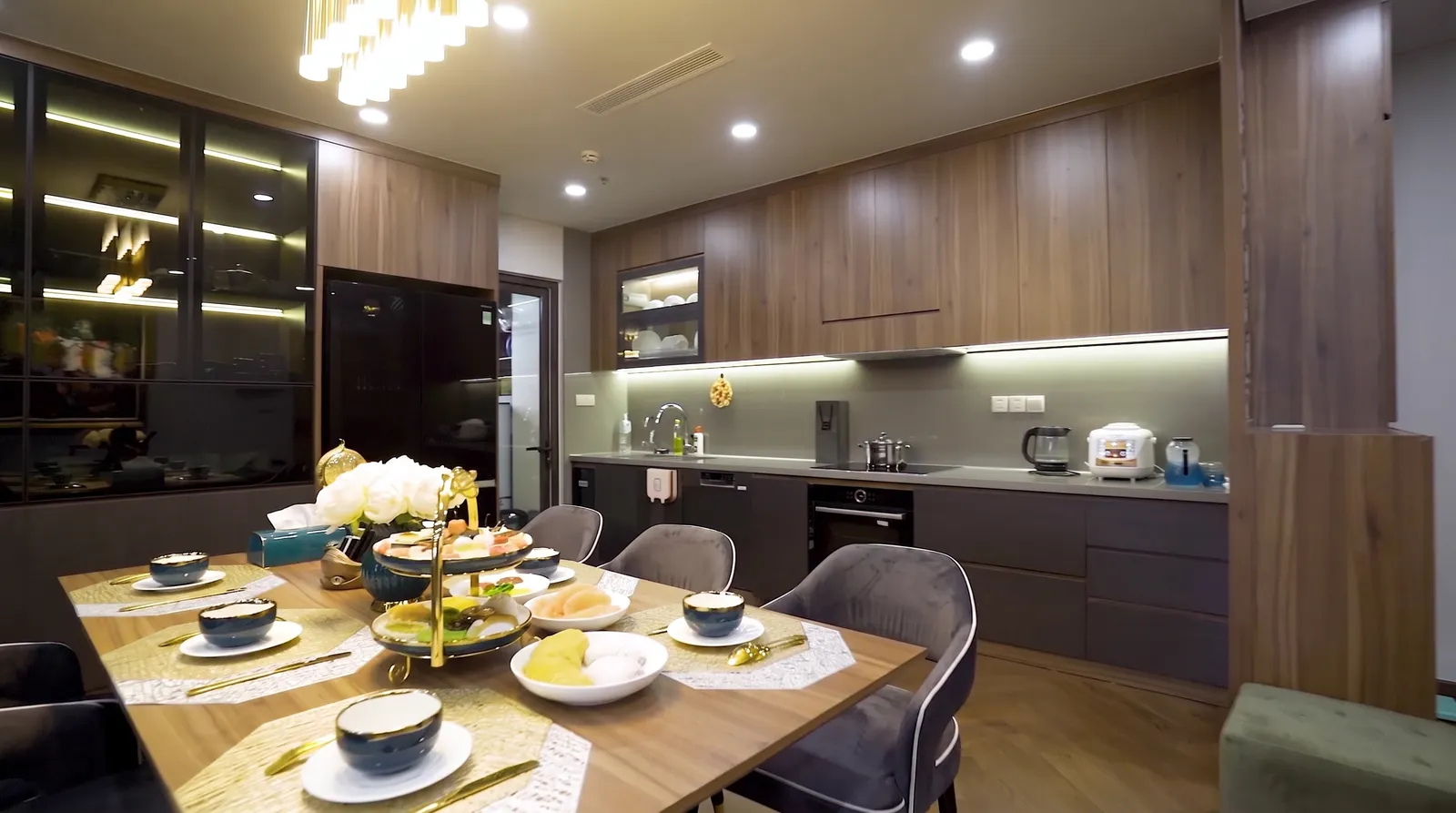Hà Đô Centrosa Garden Apartment — District 10 — photo 8