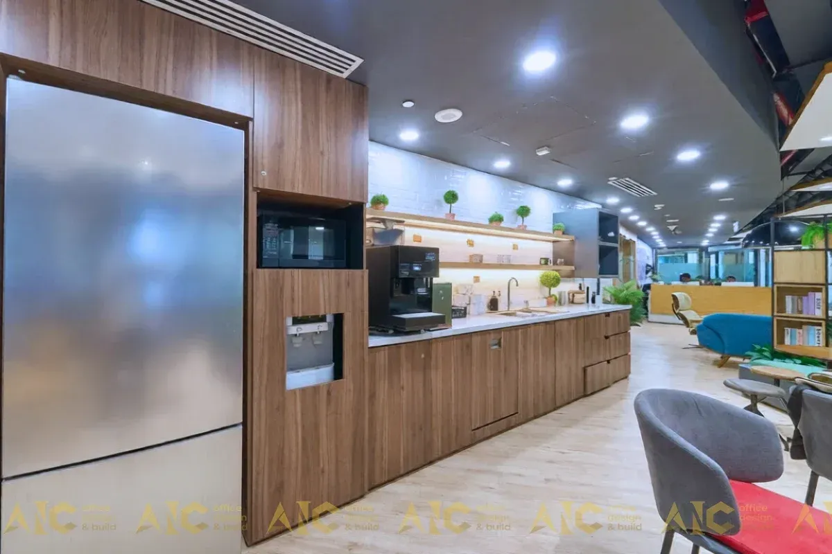 VCBS Turnkey Office — Bitexco Financial Tower — photo 2
