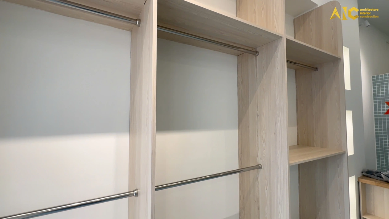 Chi tiết các phân khu sào treo đồ inox chịu lực lắp đặt âm tủ gỗ