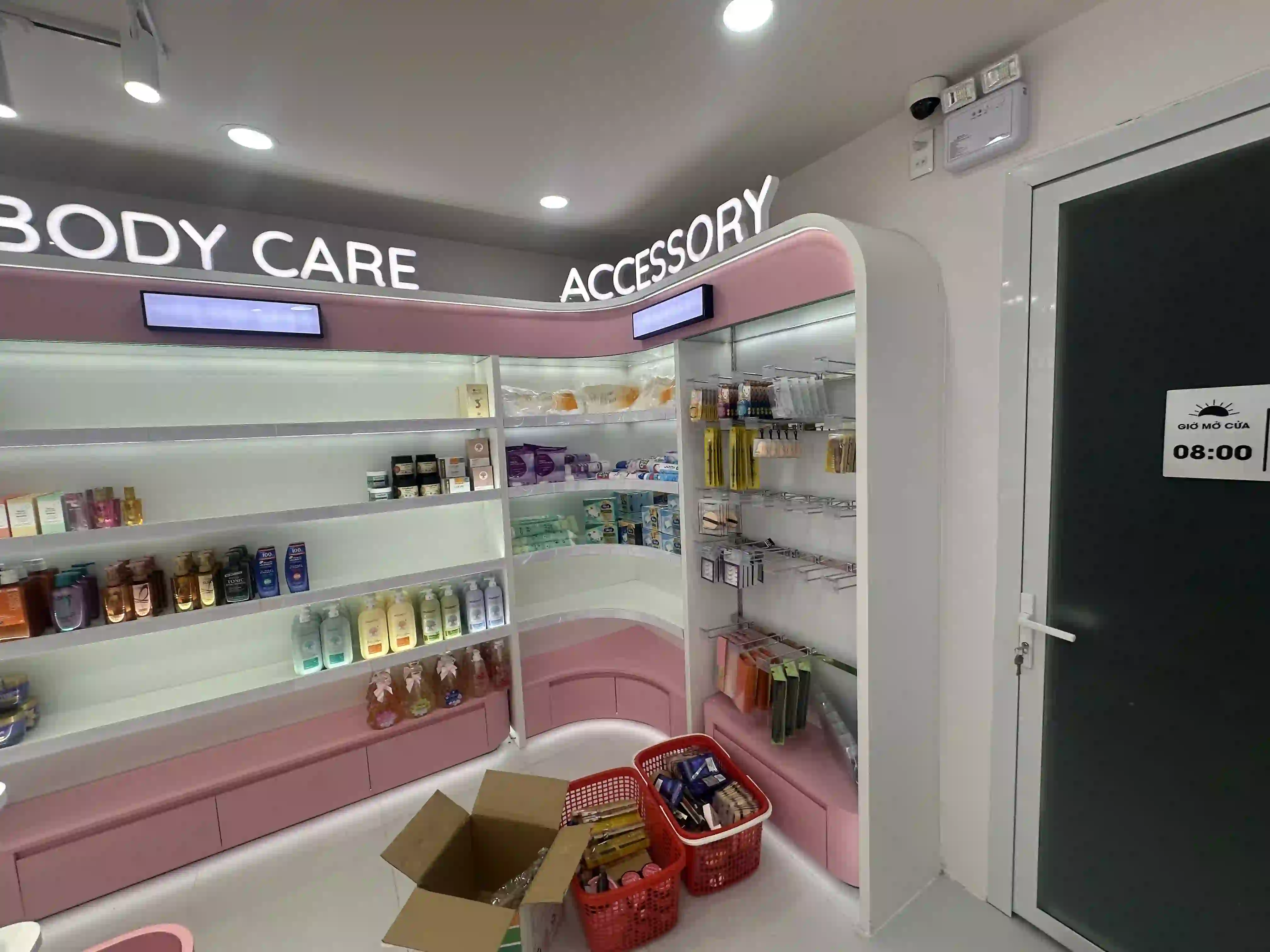 Không gian mua sắm Boshop thoáng đãng, bố cục đẹp mắt